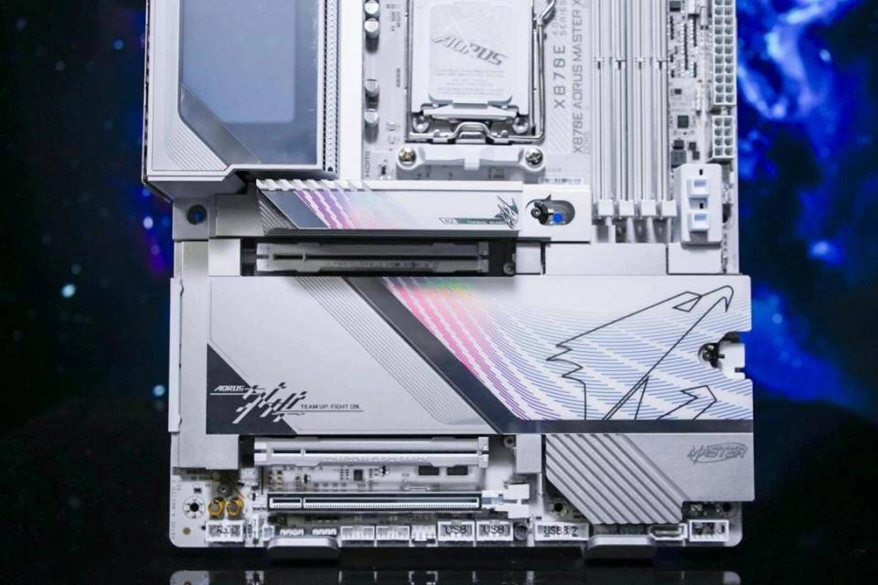 X3D系列主板免费提升游戏性能开元棋牌高端主板“模范生”技嘉(图5)